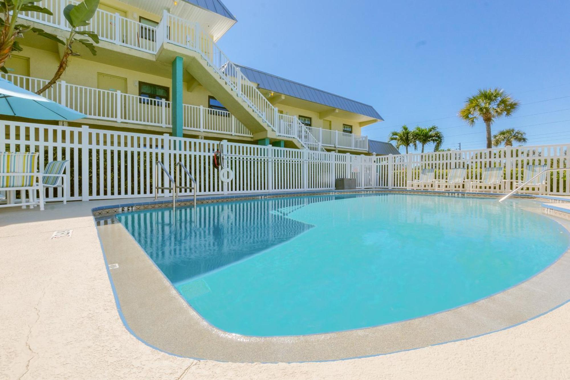 Tuckaway Shores Resort Мелбърн Екстериор снимка